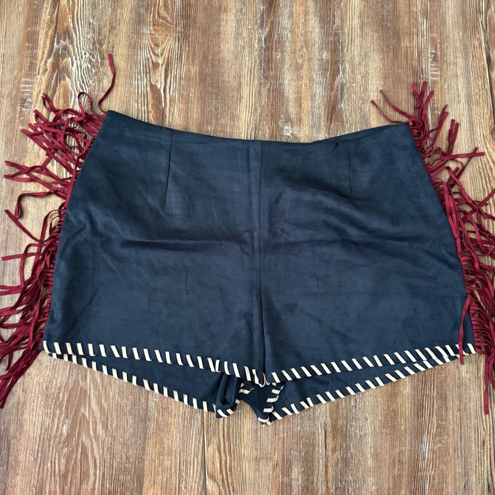 NWT Umgee Navy and Burgundy Fringe Women's Shorts